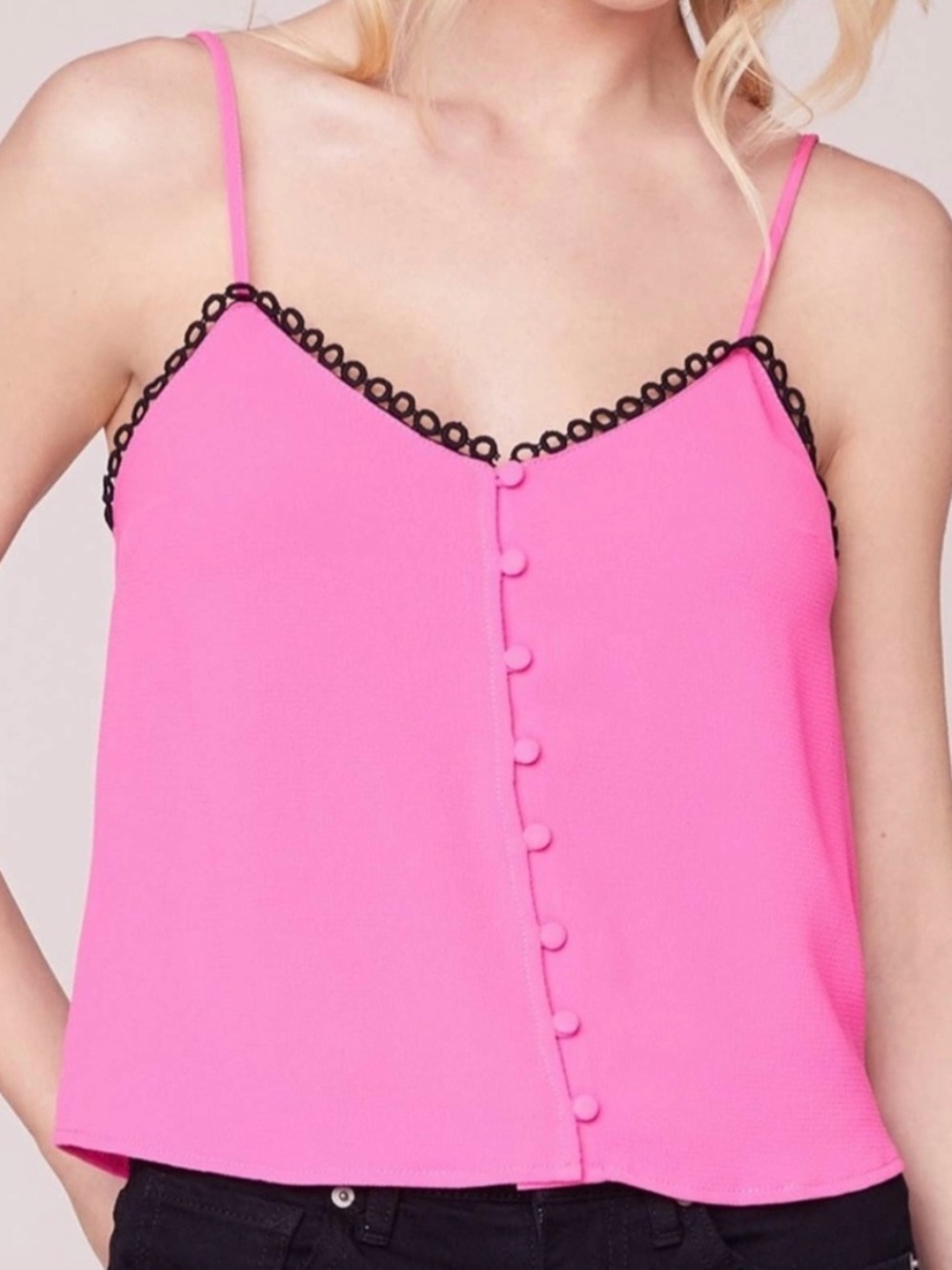 BB Dakota Women’s One Hot Minute Pink Bubble Crepe Button Front Cami